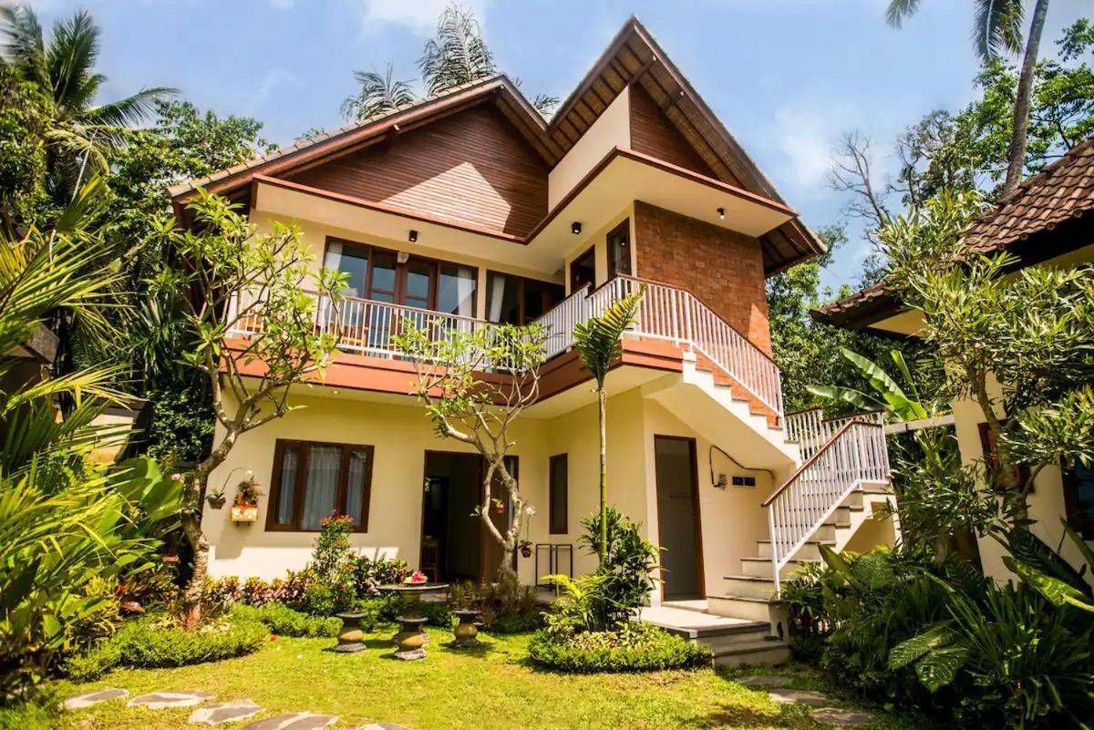 Compact Magic 2-floor 4bdr House With Yoga Terrace * Ubud (Bali)