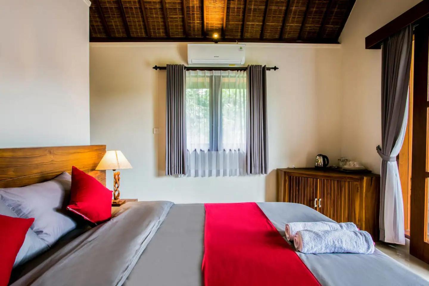 Compact Magic 2-floor 4bdr House With Yoga Terrace Villa Ubud (Bali)